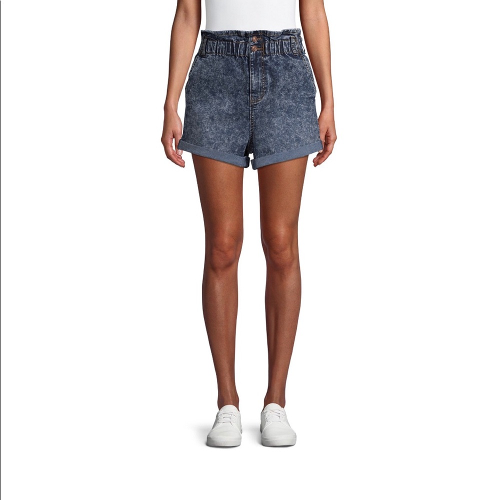 High-Rise Paper Bag Waist Shorts (XXXL)